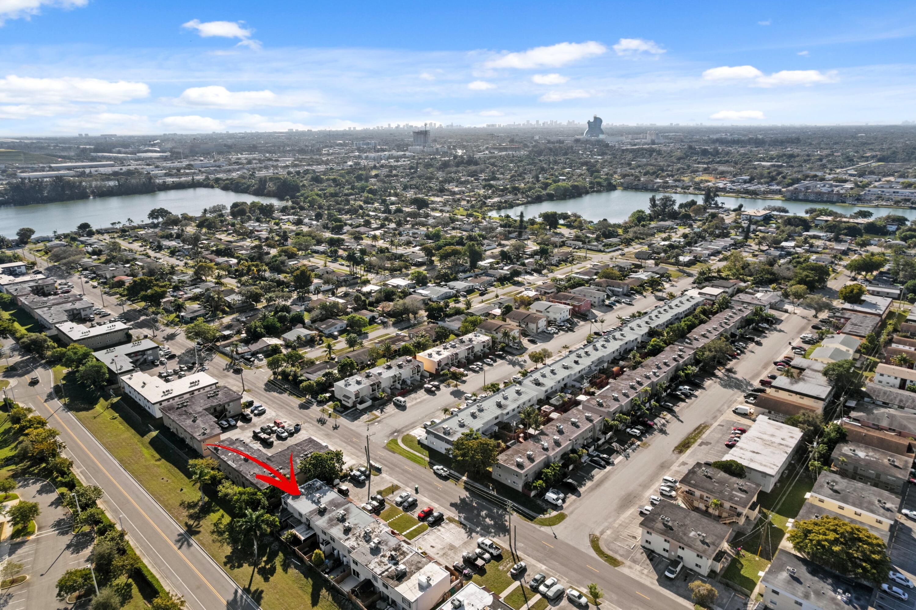 PALMVIEW TOWNHOMES INC CONDO - Residential