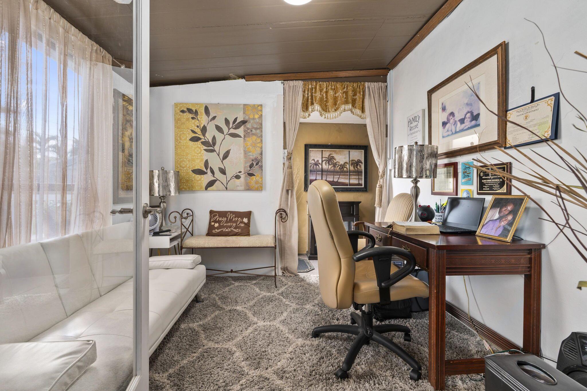 RIVER PARK UNIT 5 - Residential