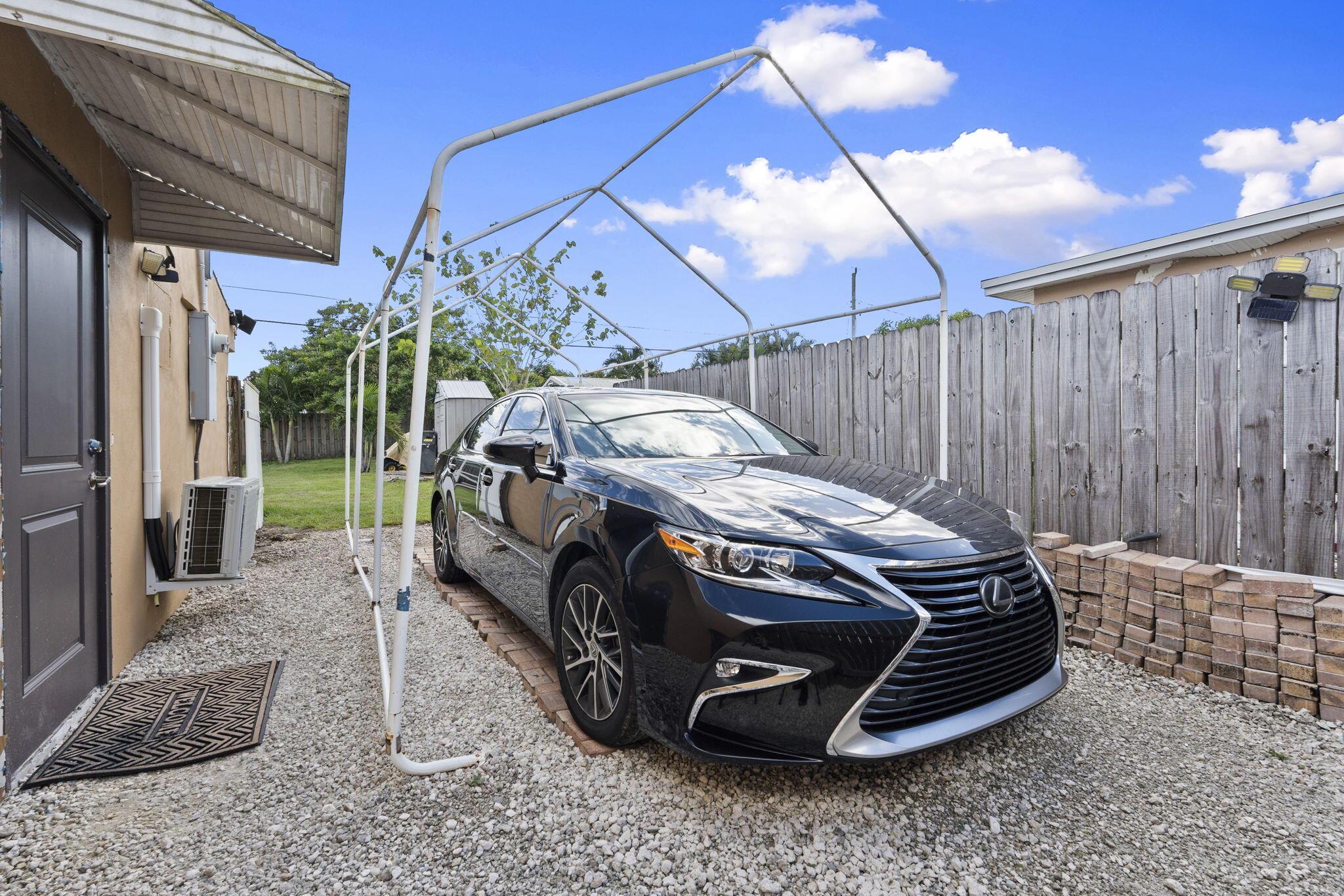 RIVER PARK UNIT 5 - Residential