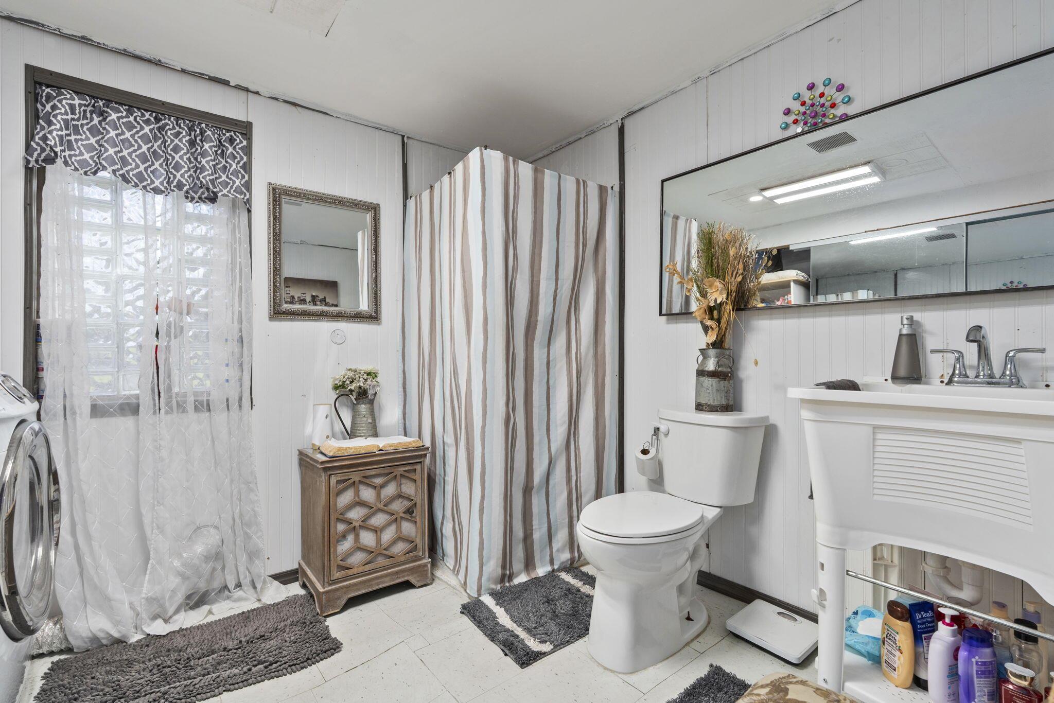 RIVER PARK UNIT 5 - Residential