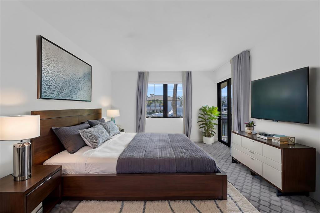 VELA VISTA CONDO - Residential Lease