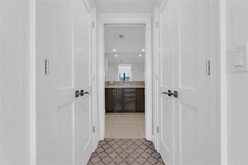 VELA VISTA CONDO - Residential Lease