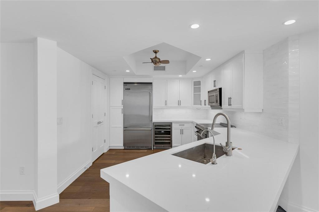 VELA VISTA CONDO - Residential Lease