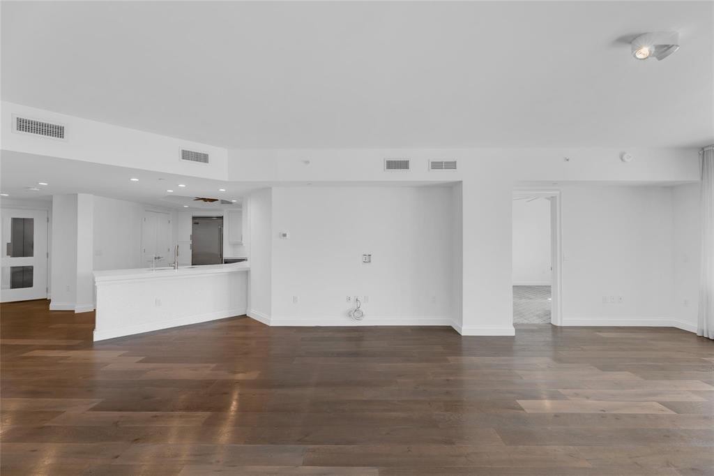 VELA VISTA CONDO - Residential Lease