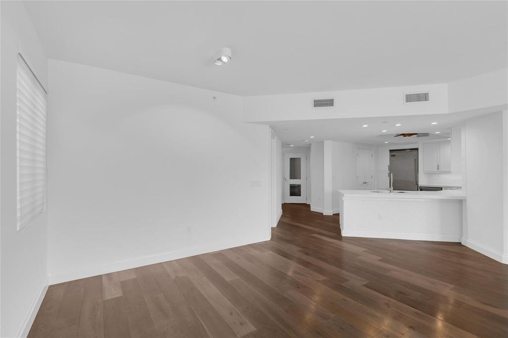 VELA VISTA CONDO - Residential Lease