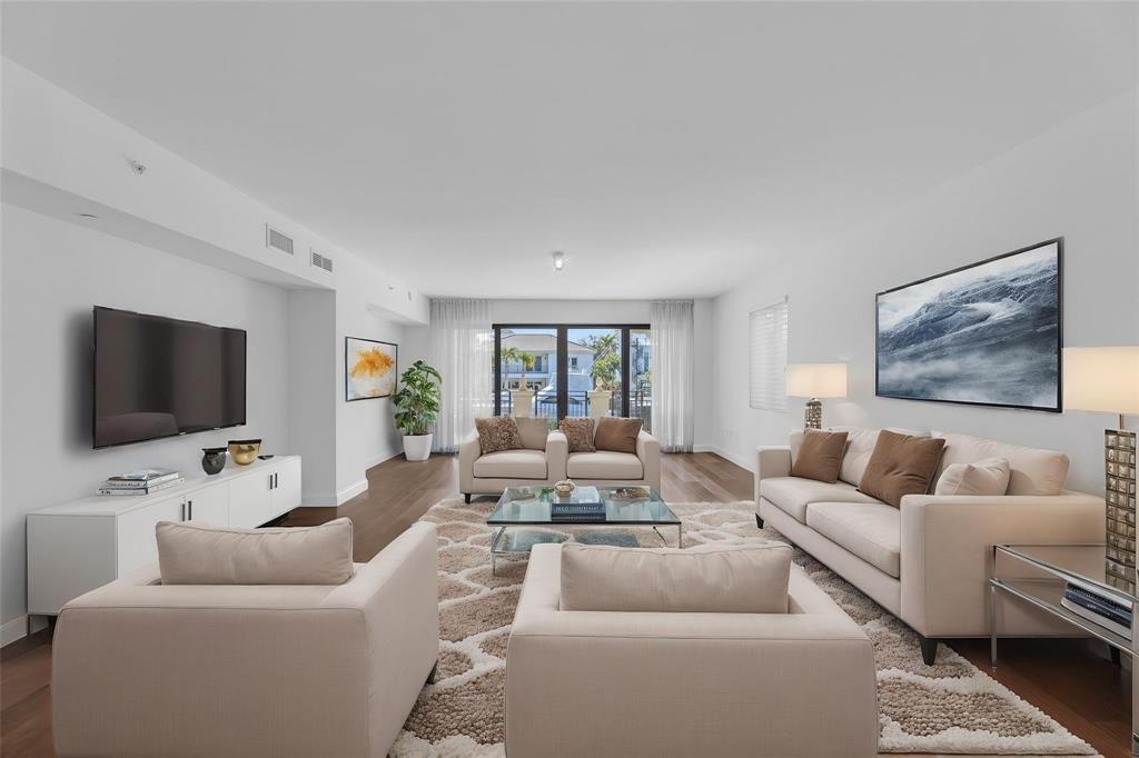 VELA VISTA CONDO - Residential Lease