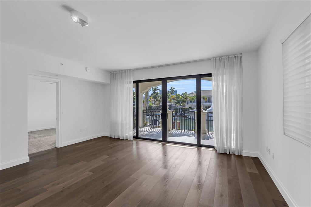 VELA VISTA CONDO - Residential Lease