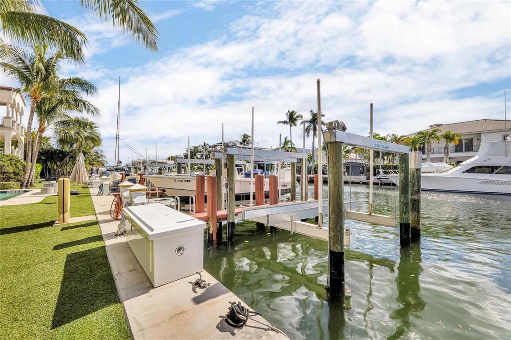 VELA VISTA CONDO - Residential Lease