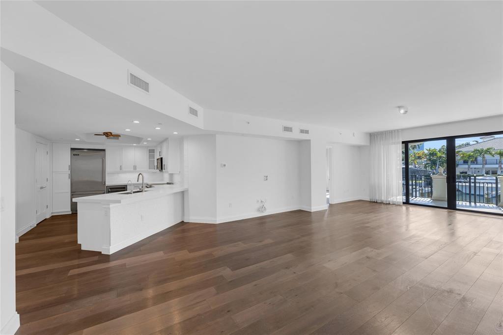 VELA VISTA CONDO - Residential Lease