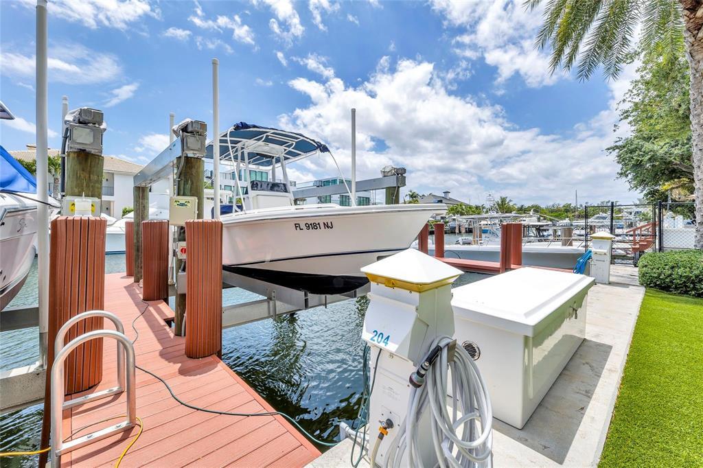 VELA VISTA CONDO - Residential Lease