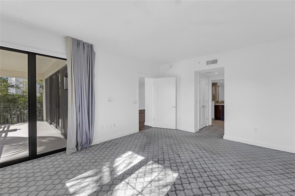 VELA VISTA CONDO - Residential Lease