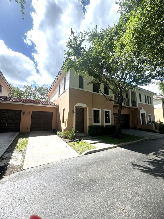 Venetian Villas - Residential