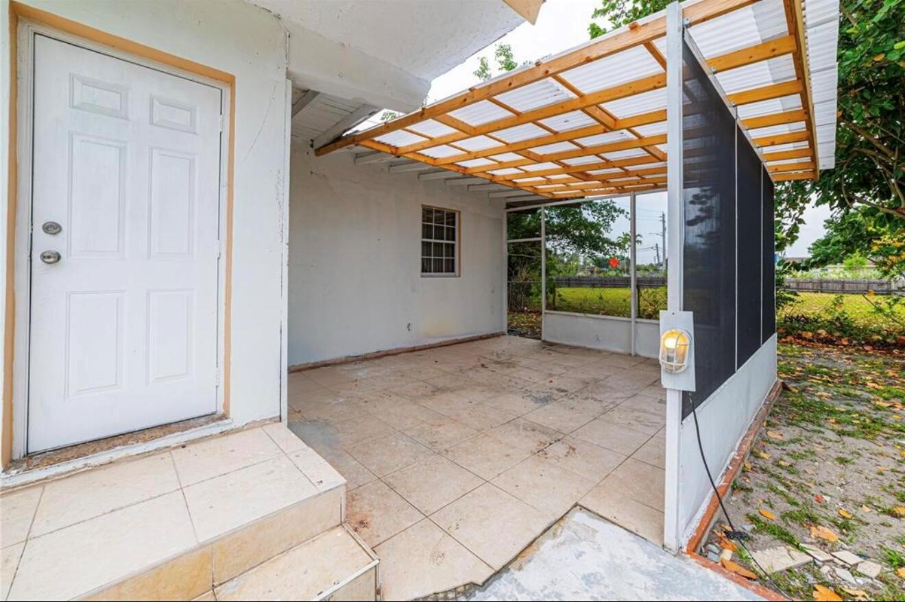 COUNTRY CLUB ESTATES UNIT - Residential