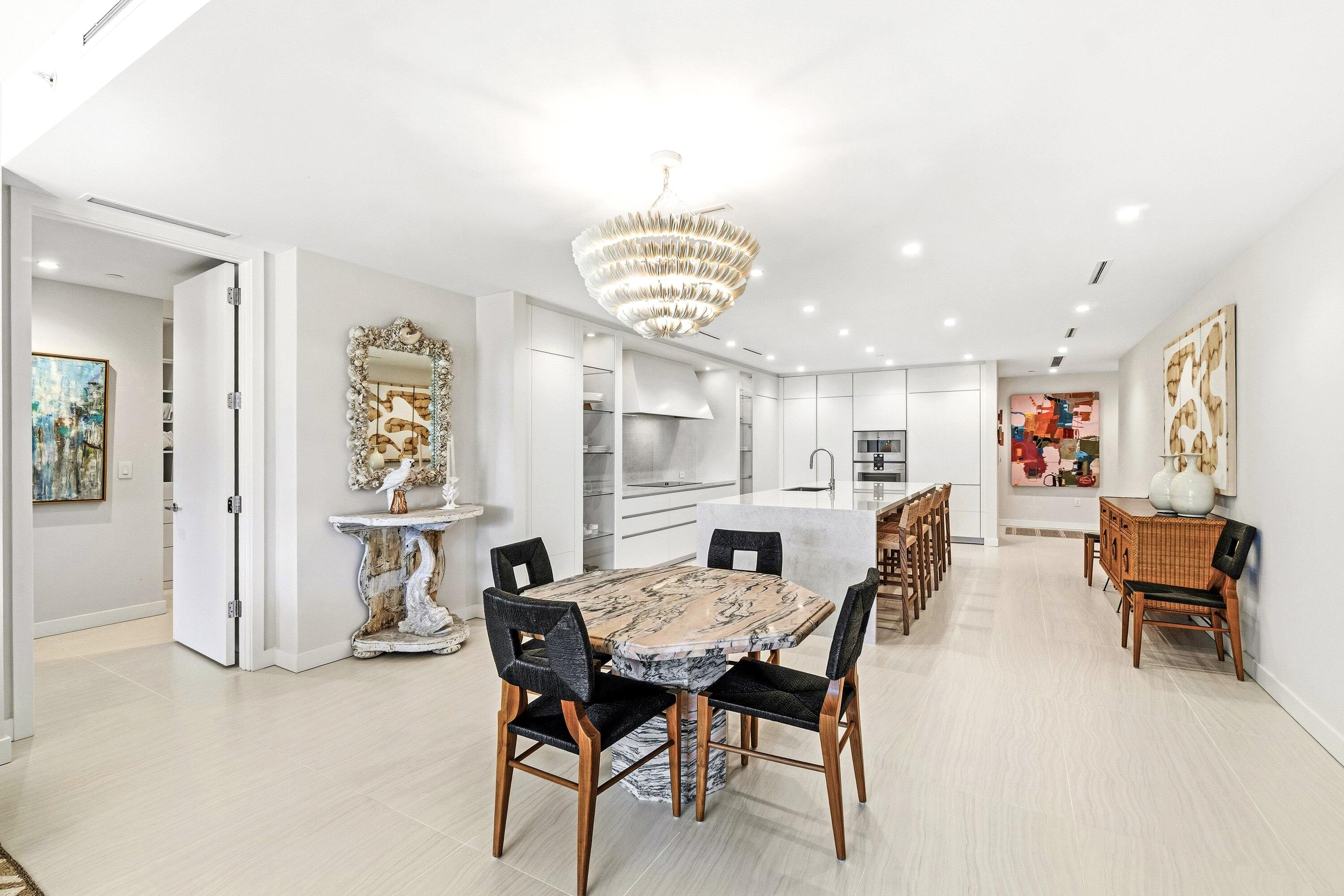 220 SE Mizner Boulevard SE 220