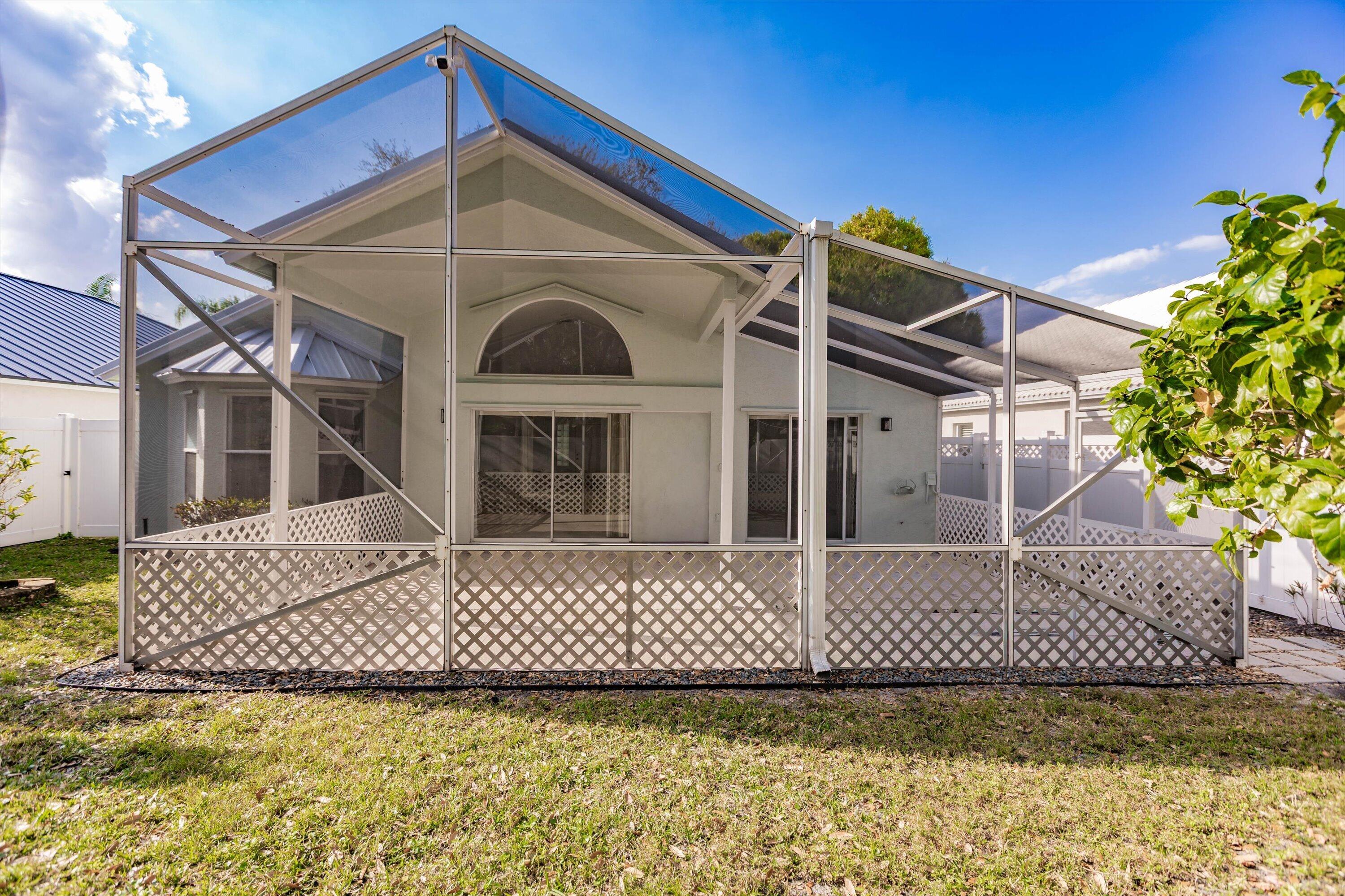 EGRET COVE AT MAPLEWOOD - Residential Lease