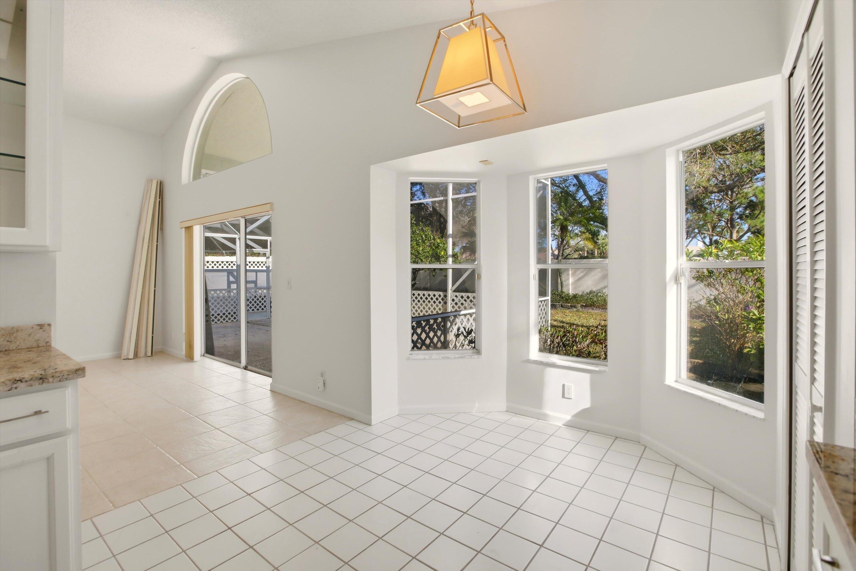 EGRET COVE AT MAPLEWOOD - Residential Lease