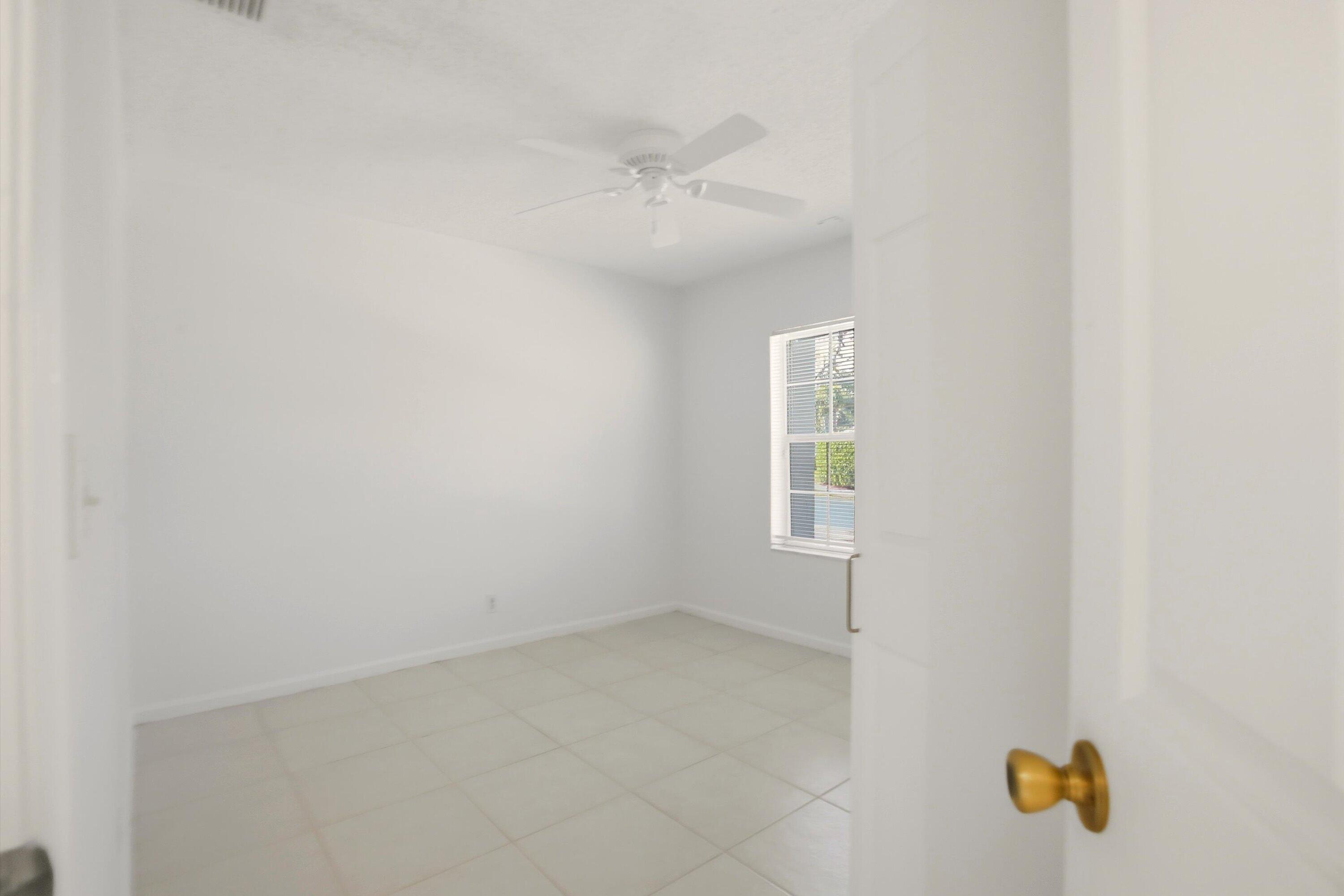 EGRET COVE AT MAPLEWOOD - Residential Lease