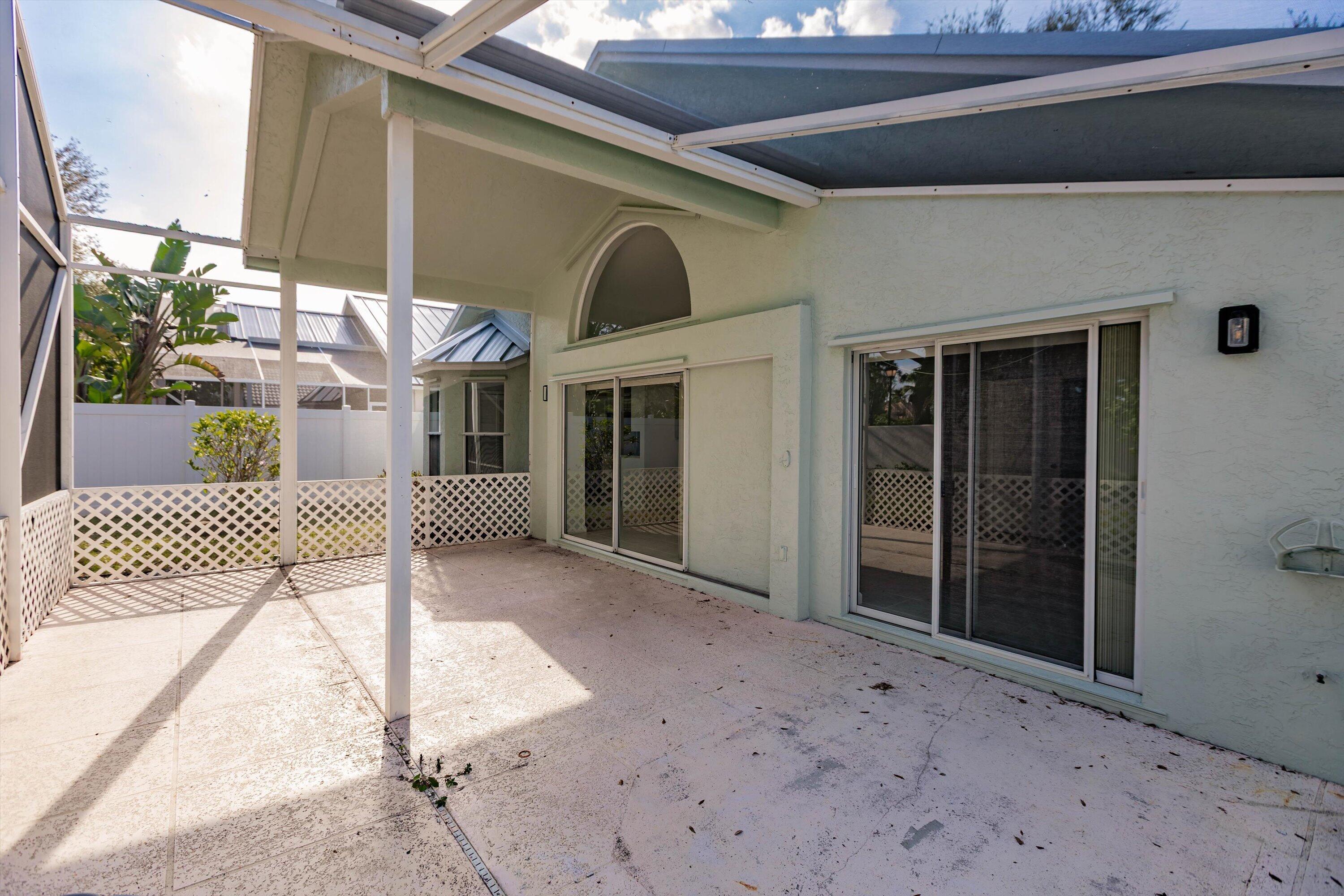 EGRET COVE AT MAPLEWOOD - Residential Lease