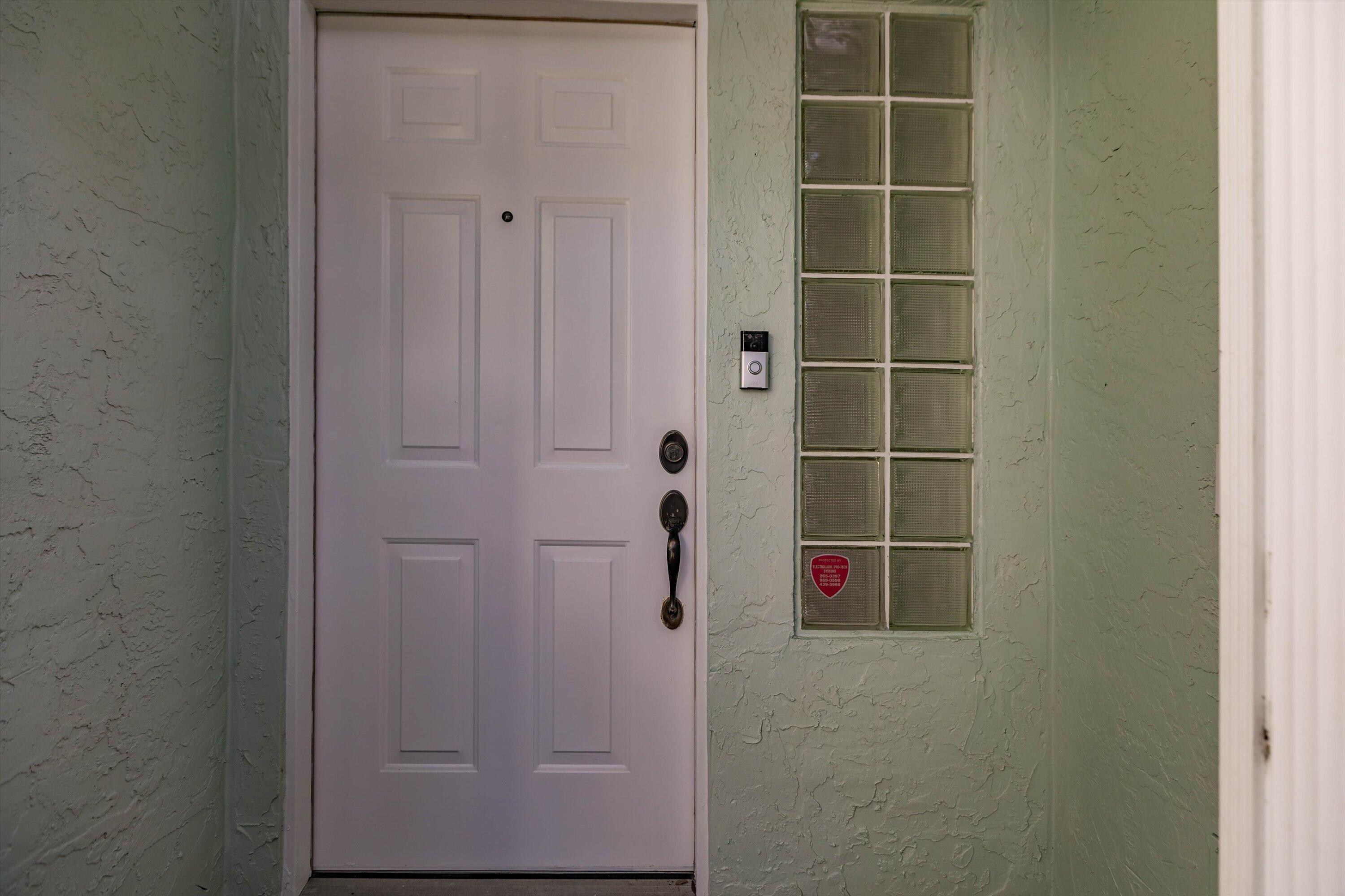 EGRET COVE AT MAPLEWOOD - Residential Lease