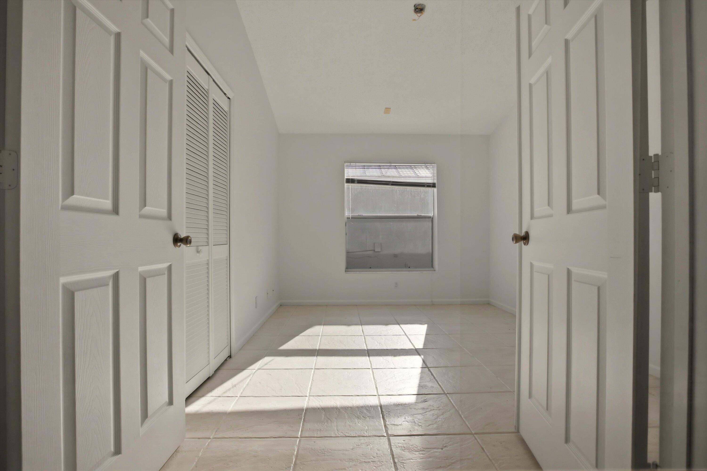 EGRET COVE AT MAPLEWOOD - Residential Lease