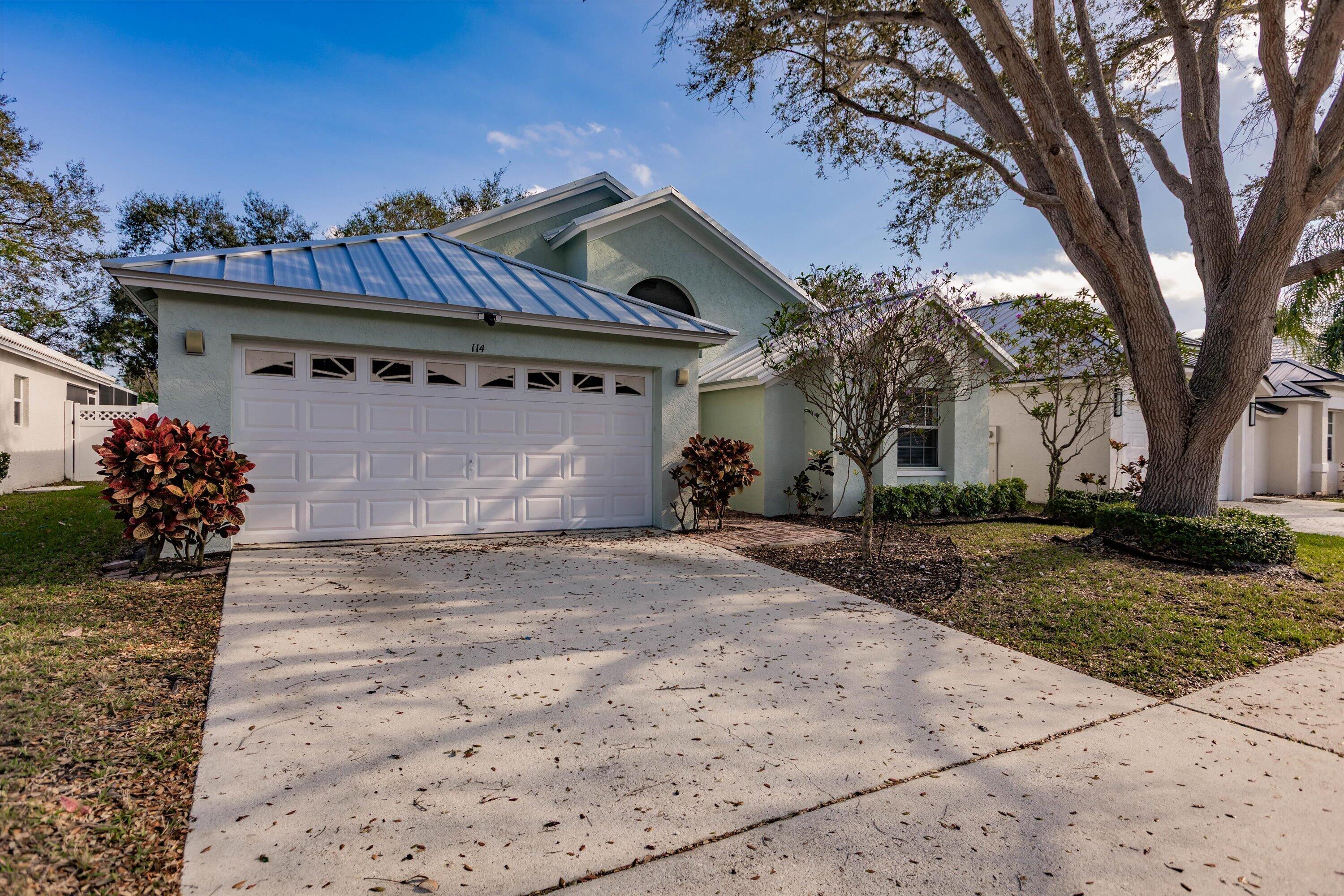 EGRET COVE AT MAPLEWOOD - Residential Lease