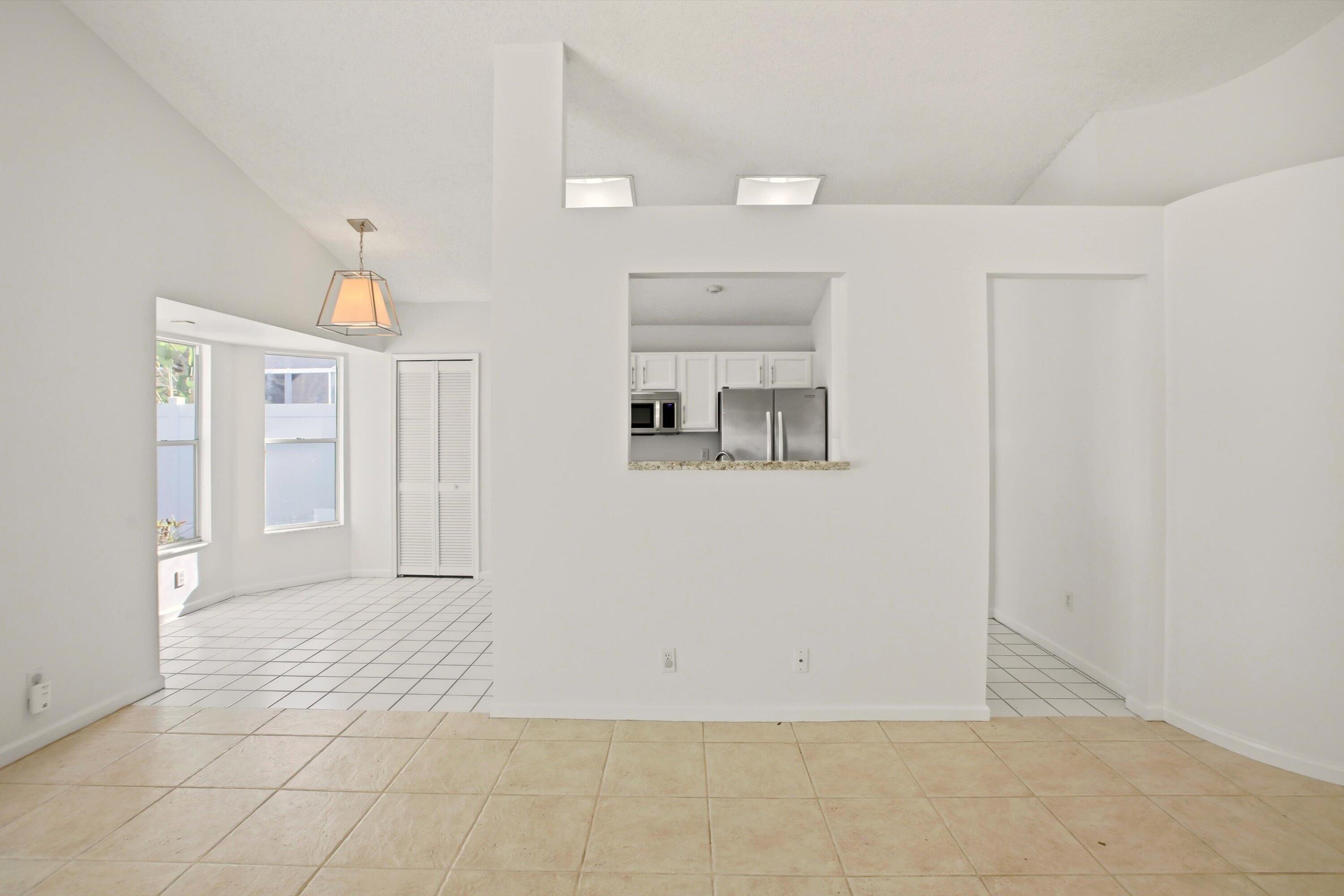 EGRET COVE AT MAPLEWOOD - Residential Lease