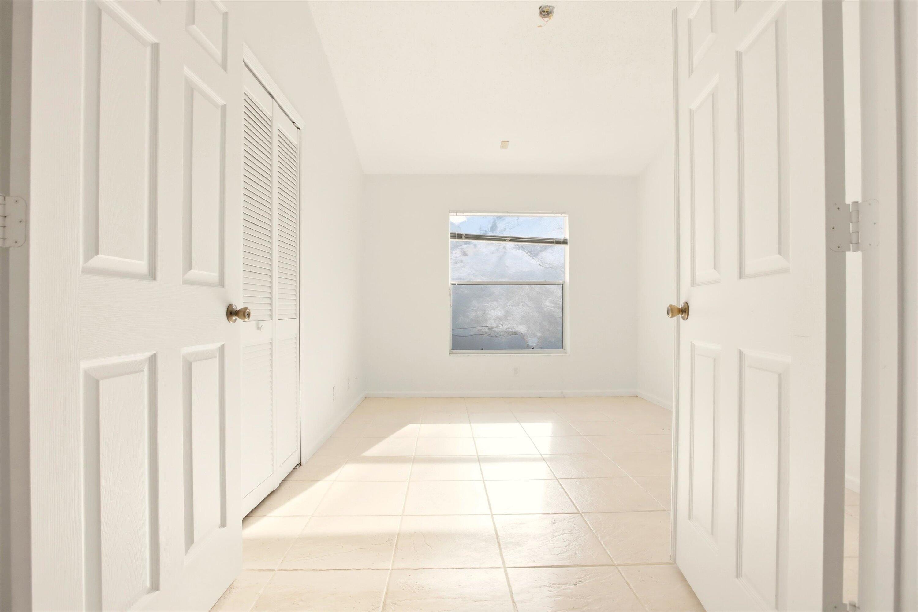 EGRET COVE AT MAPLEWOOD - Residential Lease