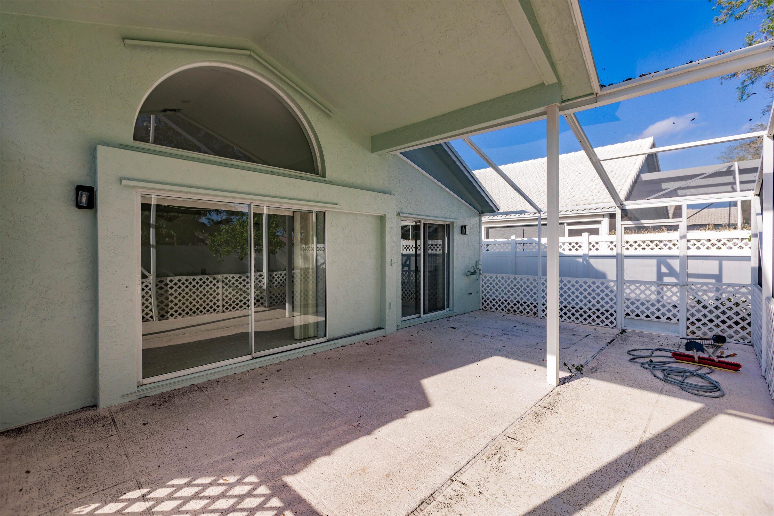 EGRET COVE AT MAPLEWOOD - Residential Lease