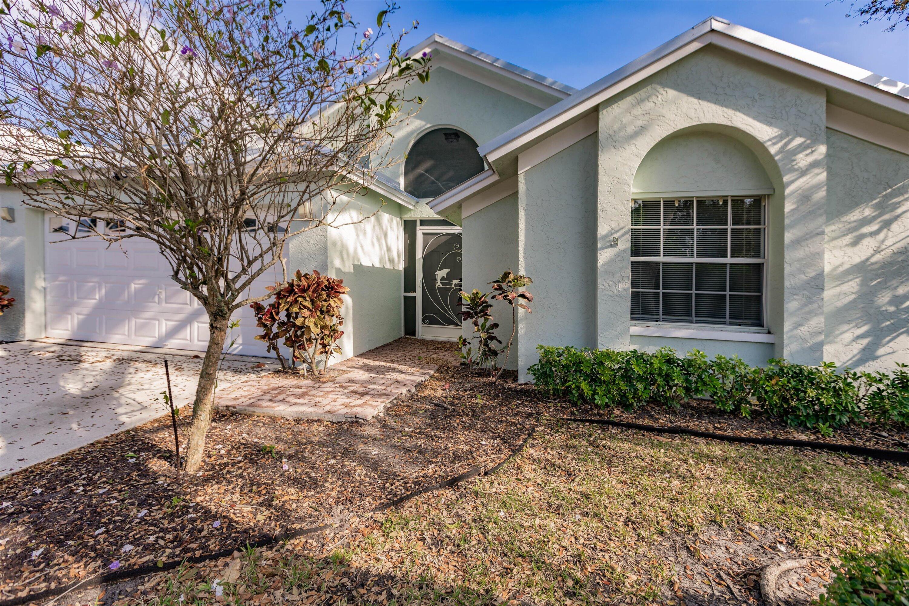 EGRET COVE AT MAPLEWOOD - Residential Lease