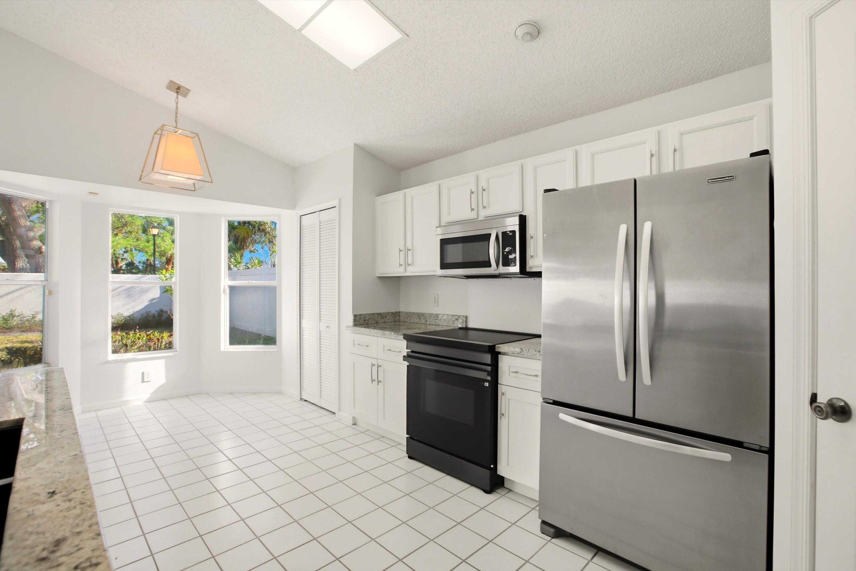 EGRET COVE AT MAPLEWOOD - Residential Lease