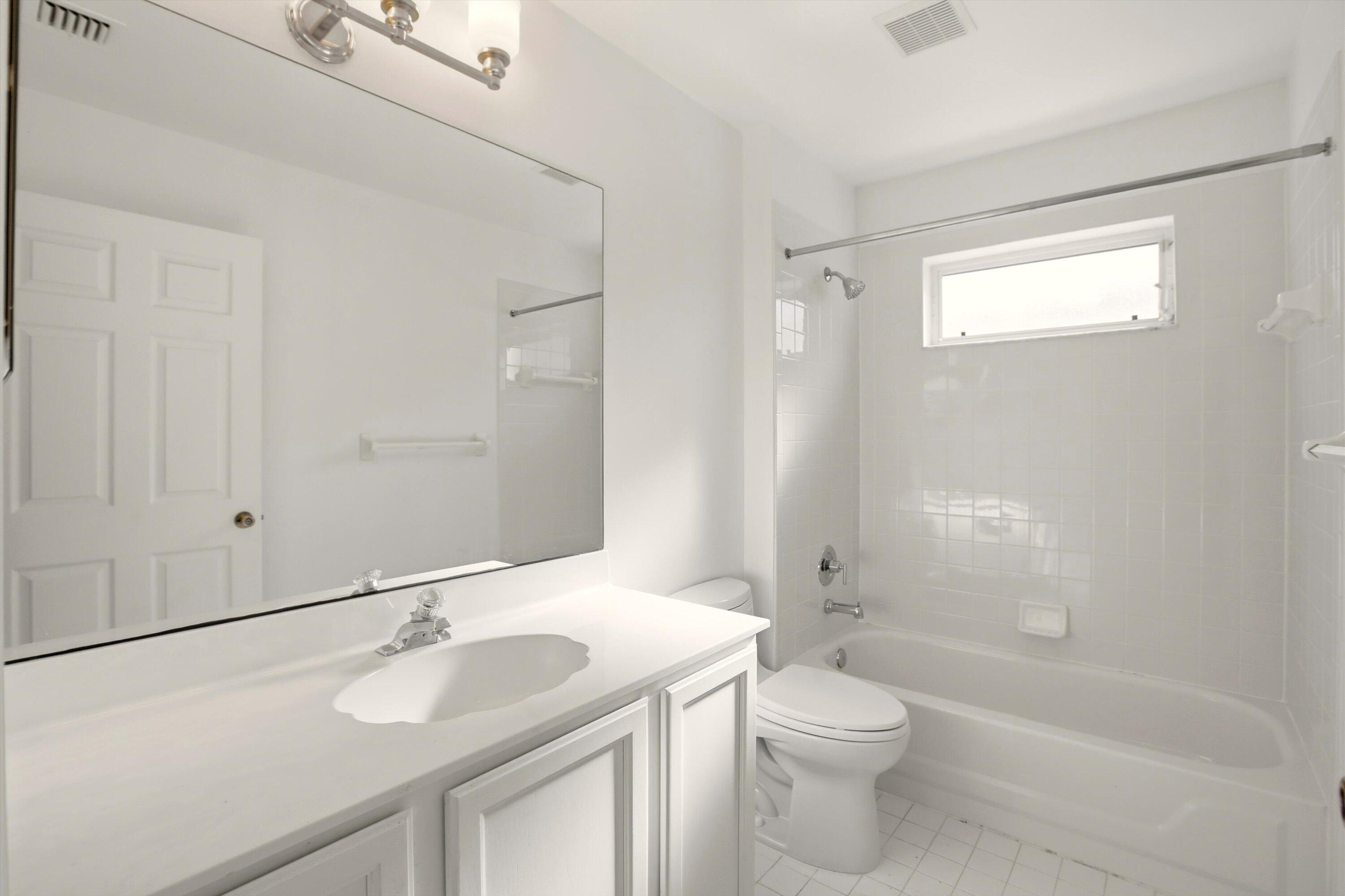 EGRET COVE AT MAPLEWOOD - Residential Lease