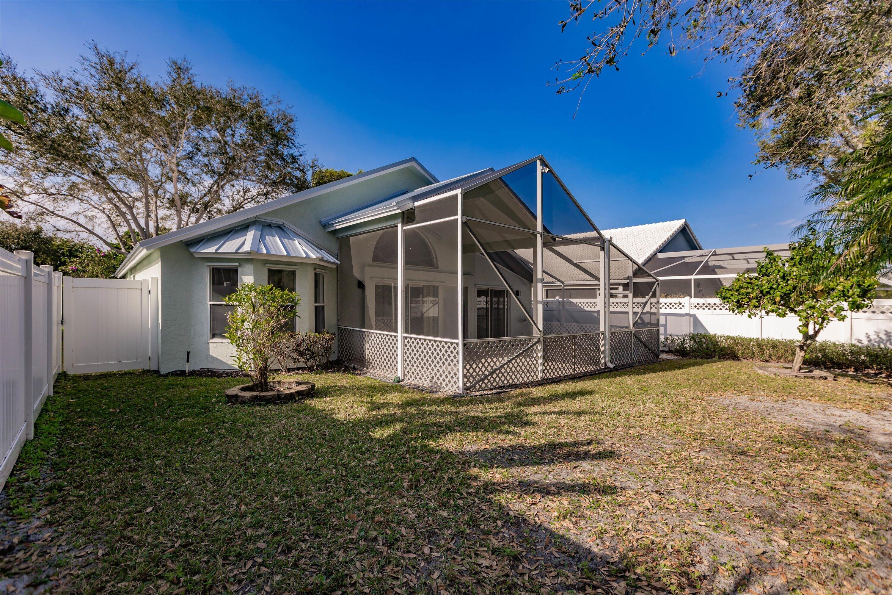 EGRET COVE AT MAPLEWOOD - Residential Lease