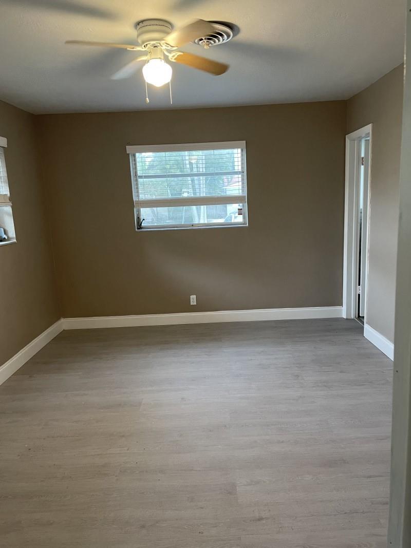 HOLLYWOOD COUNTRY CLUB DI - Residential Lease