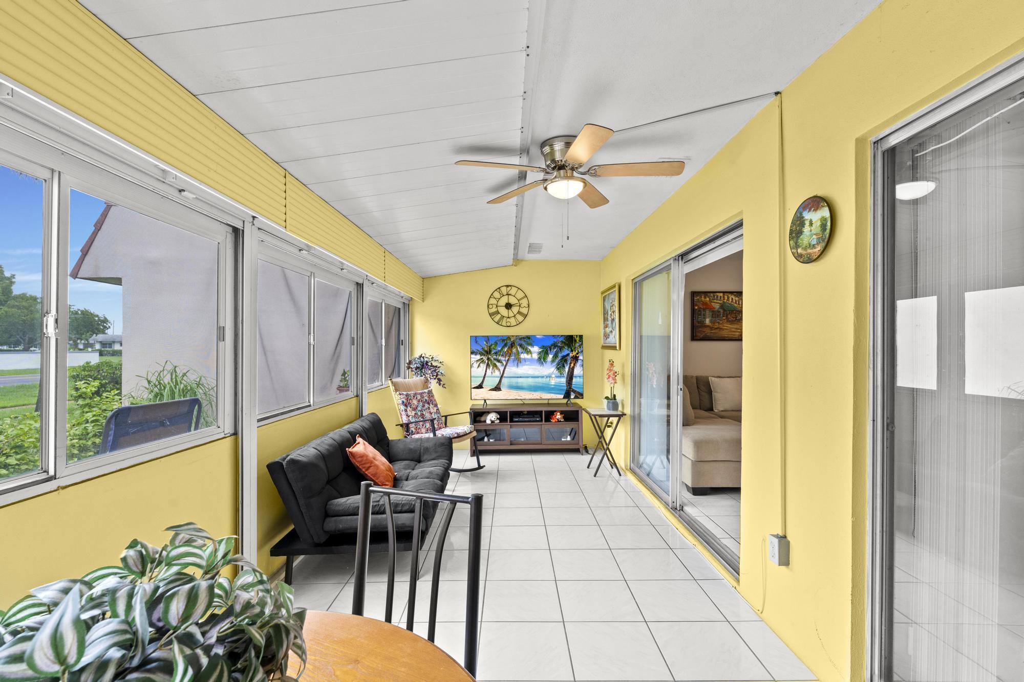 CRESTHAVEN CONDO TOWNHOMES SEC 2 - Residential