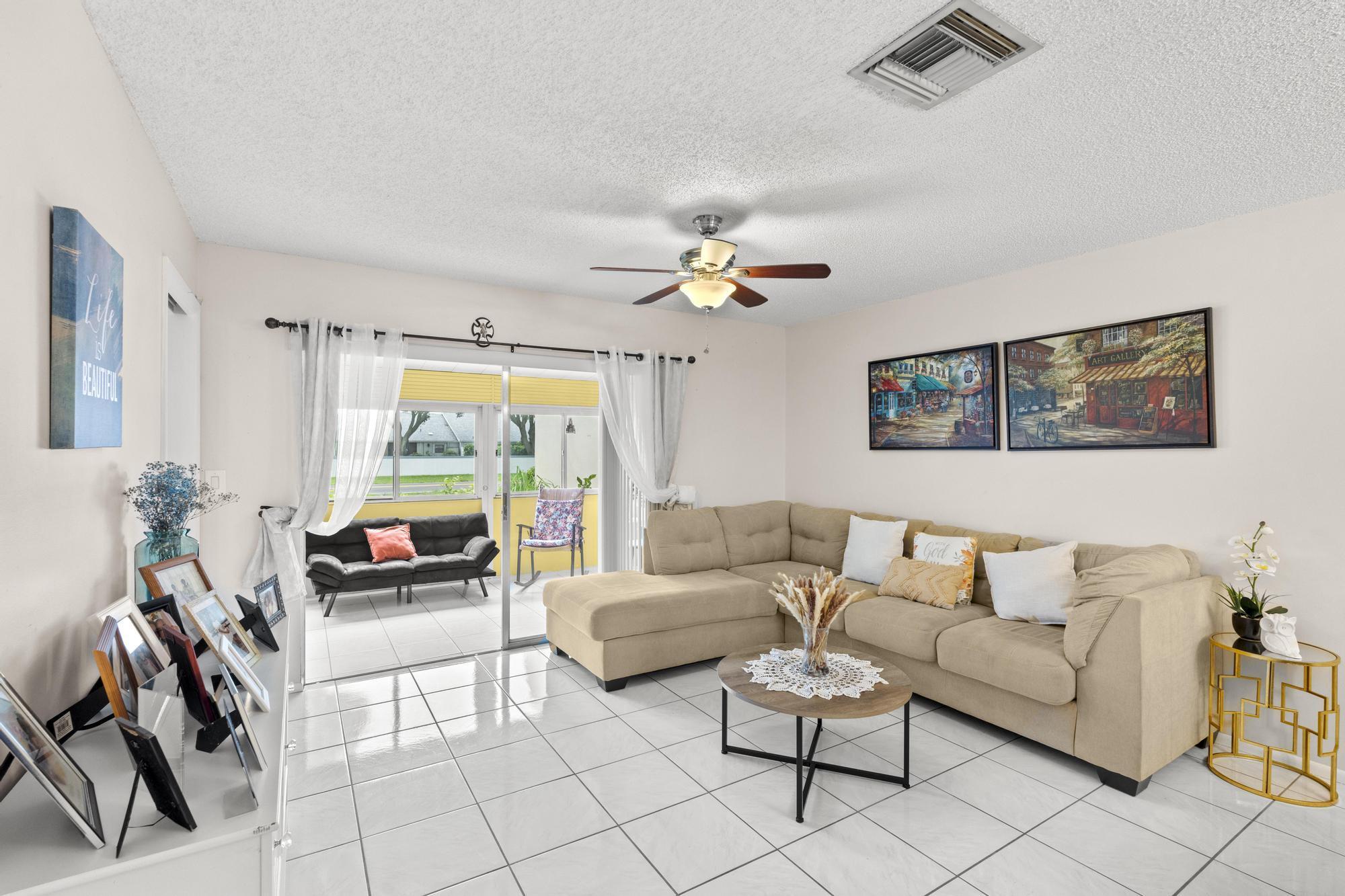 CRESTHAVEN CONDO TOWNHOMES SEC 2 - Residential