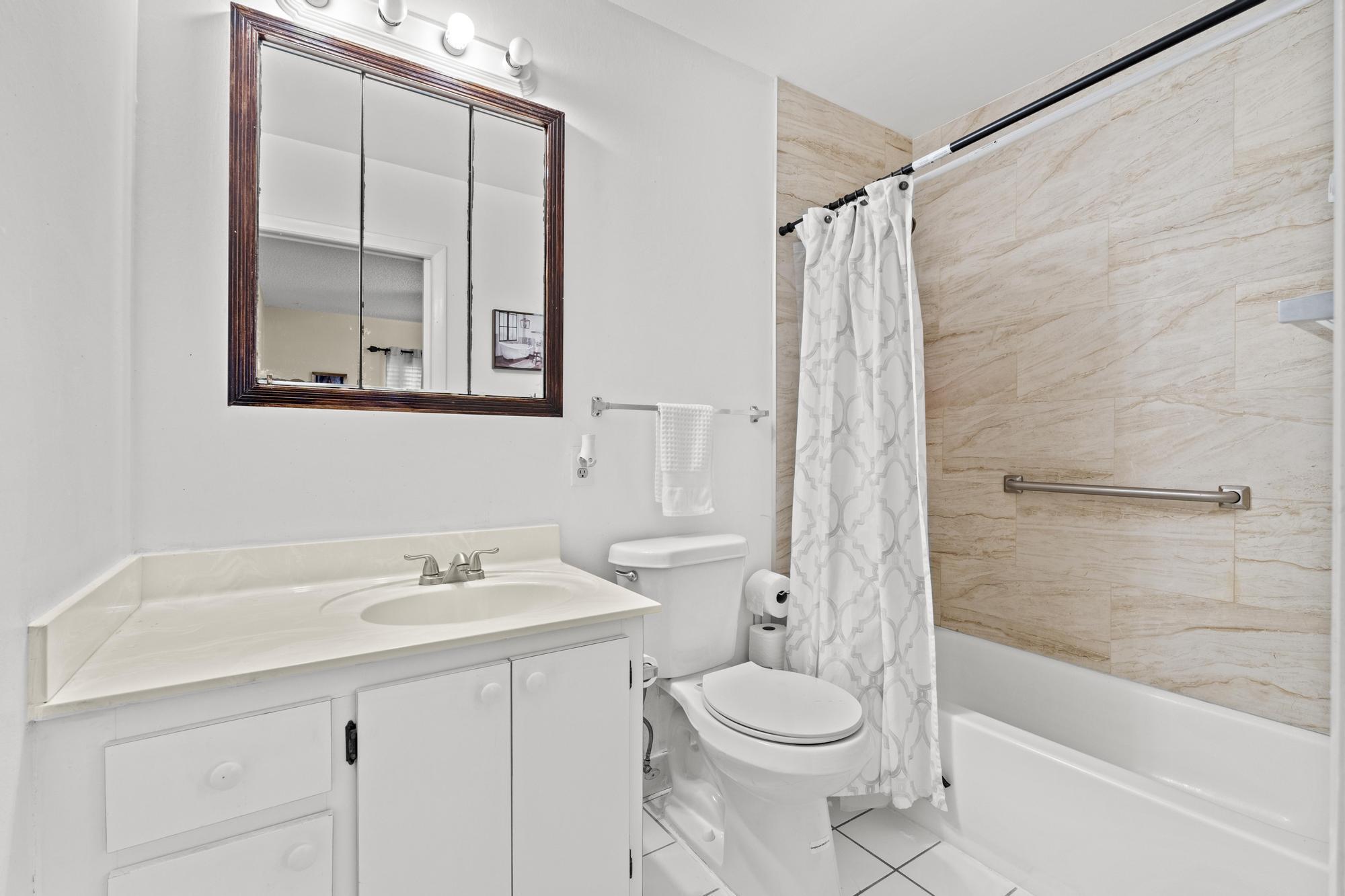 CRESTHAVEN CONDO TOWNHOMES SEC 2 - Residential