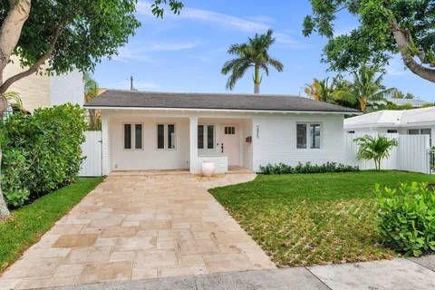 205 Greymon Drive, West Palm Beach, FL MLS: R11066668