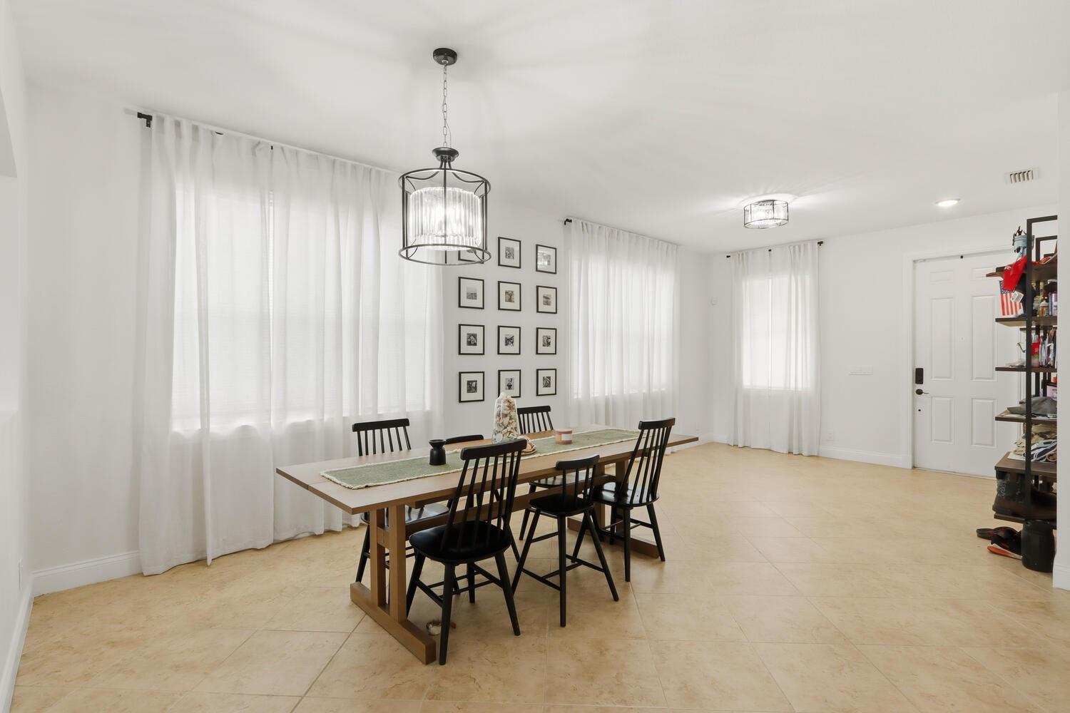 1085 Center Stone Ln