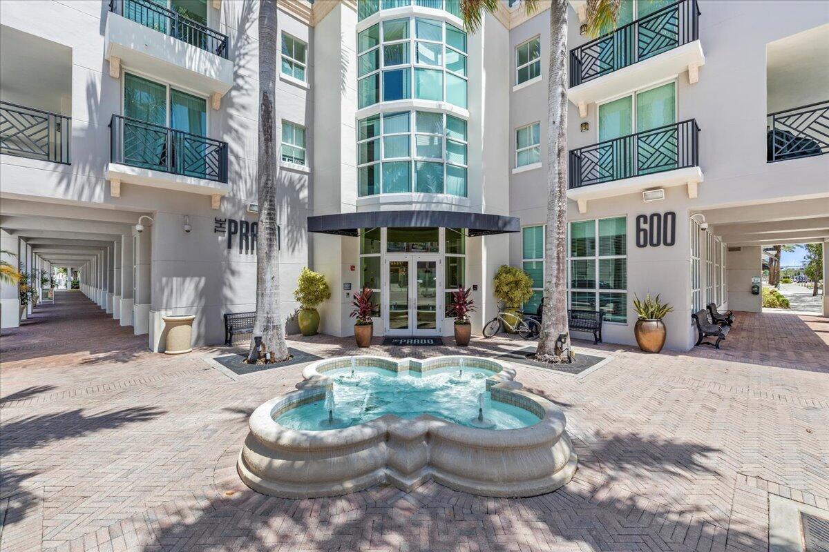 Available starting August 1st. Nicely furnished unit in the heart of downtown steps away from everything you need. The Prado offers premium amenities with 24 hour front desk, fitness center, covered garage parking, community pool and much more. Large walk in closet and washer/dryer in unit.