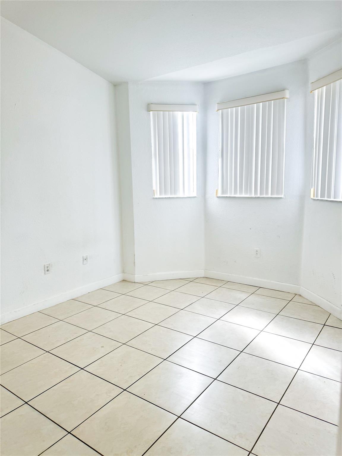 Shoma Condo/Keyscove Cond - Residential Lease