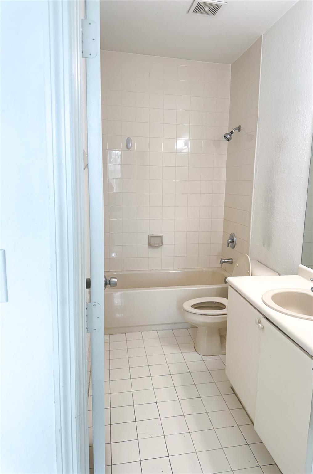 Shoma Condo/Keyscove Cond - Residential Lease