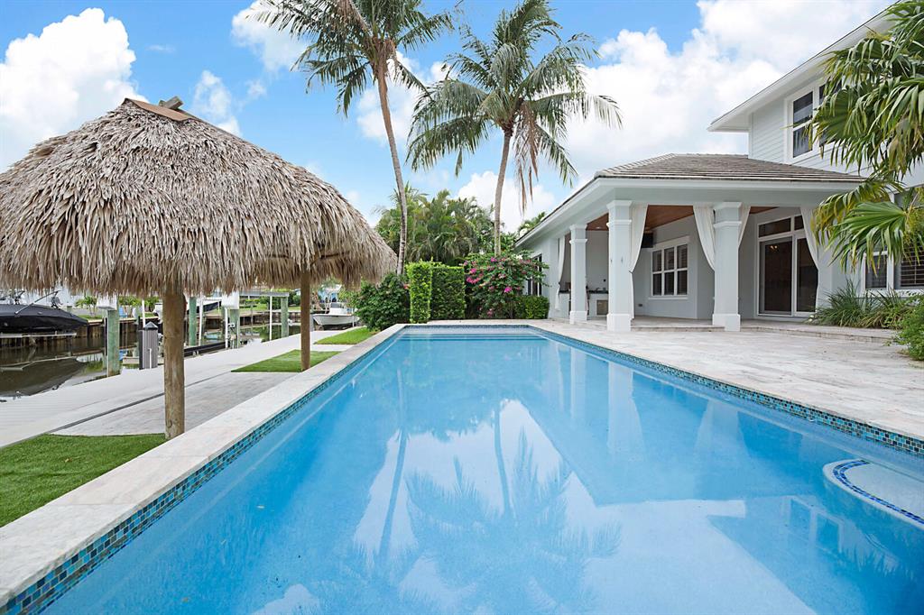 COUNTRY CLUB POINT - Residential