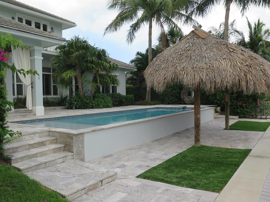 COUNTRY CLUB POINT - Residential