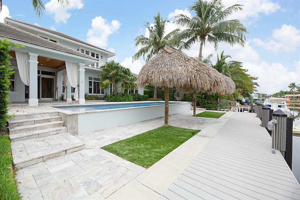 COUNTRY CLUB POINT - Residential