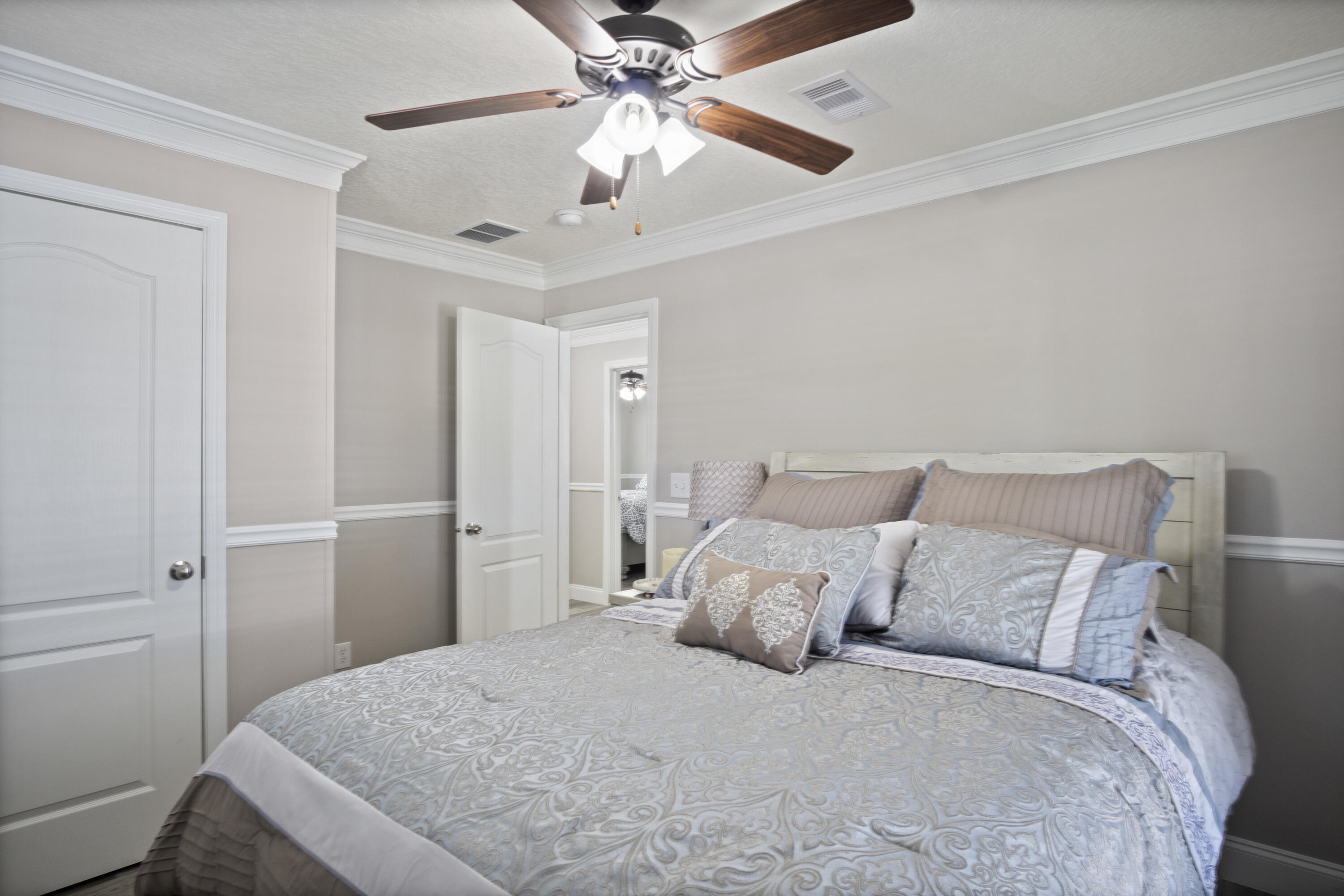 RIDGEWAY - Residential