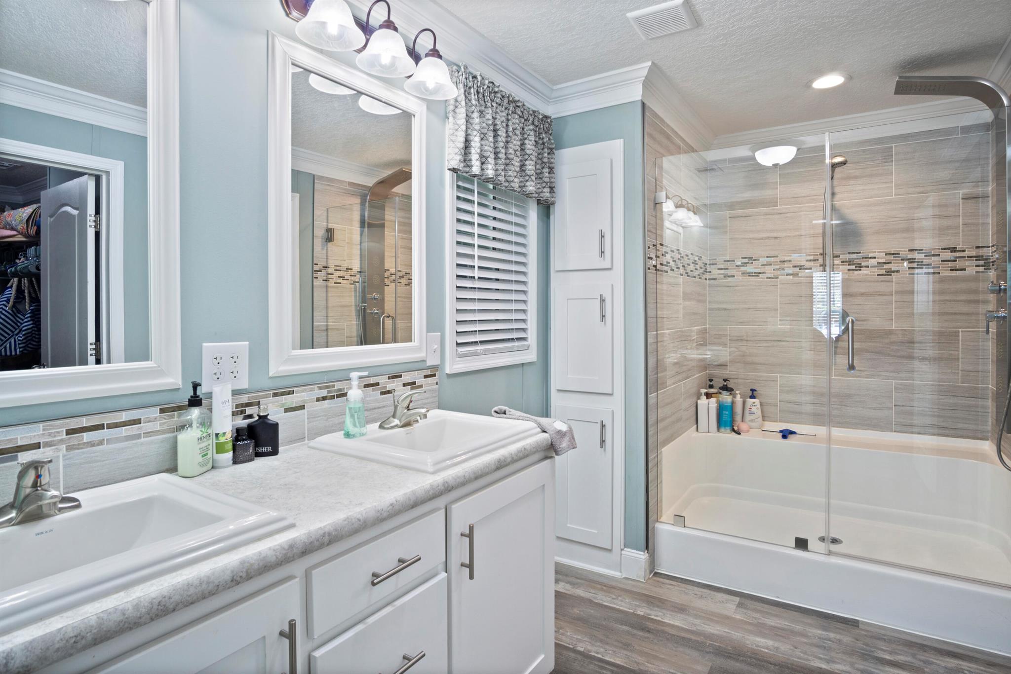 RIDGEWAY - Residential