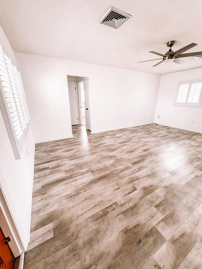 HOBE SOUND ESTATES - Residential Lease
