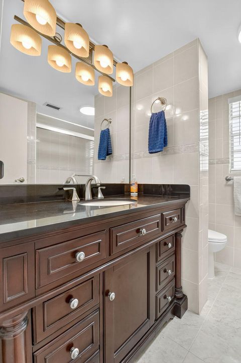 Tiny photo for 3810 Via Poinciana #206, Lake Worth, FL 33467 (MLS # B26001162)