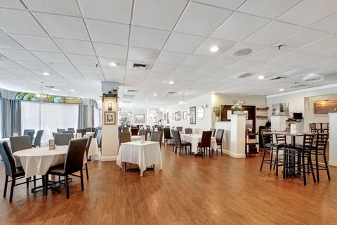 Tiny photo for 3810 Via Poinciana #206, Lake Worth, FL 33467 (MLS # B26001162)