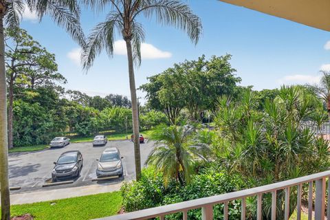 Tiny photo for 3810 Via Poinciana #206, Lake Worth, FL 33467 (MLS # B26001162)